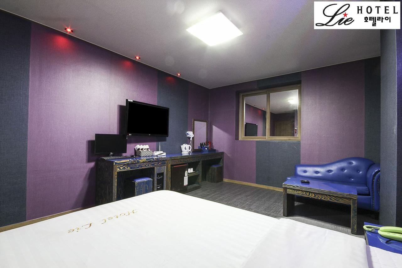 Hotel Lie Кодже Екстериор снимка
