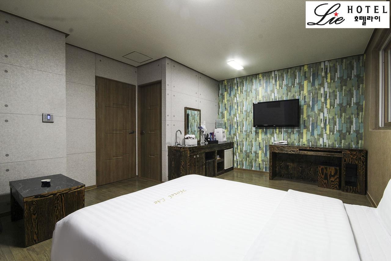Hotel Lie Кодже Екстериор снимка