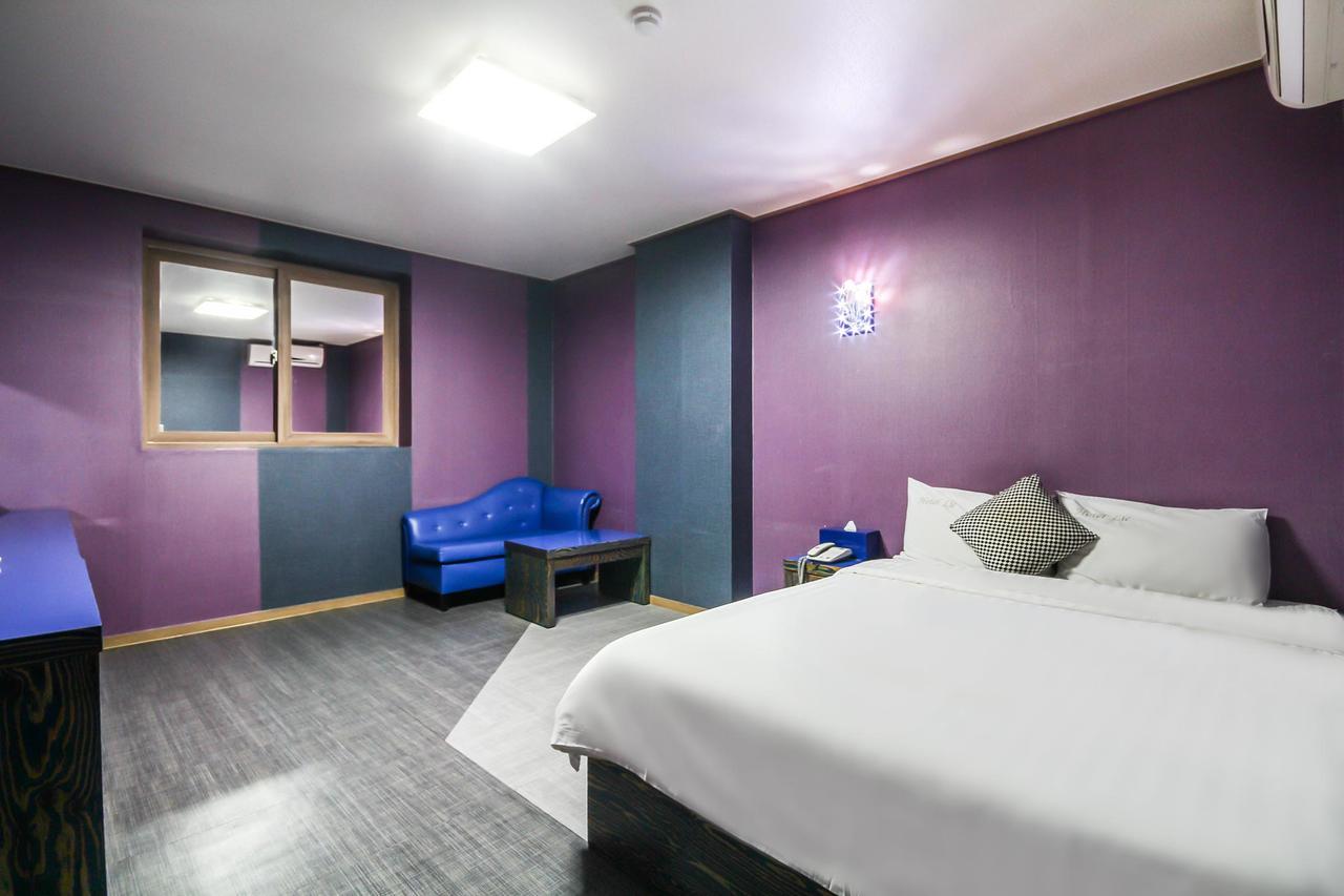 Hotel Lie Кодже Екстериор снимка